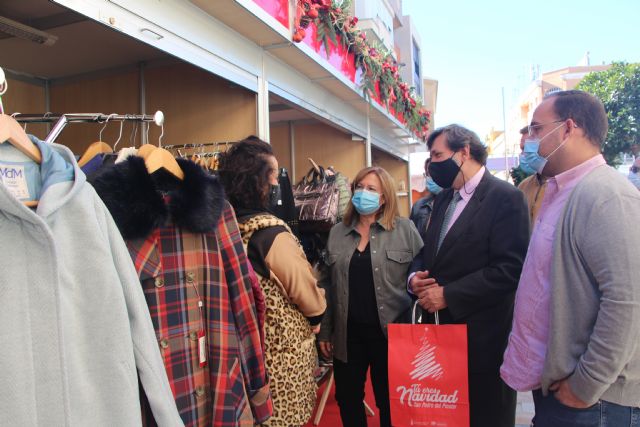 Se inaugura la Feria del Comercio pinantarense con 20 casetas para realizar las compras navideñas - 1, Foto 1