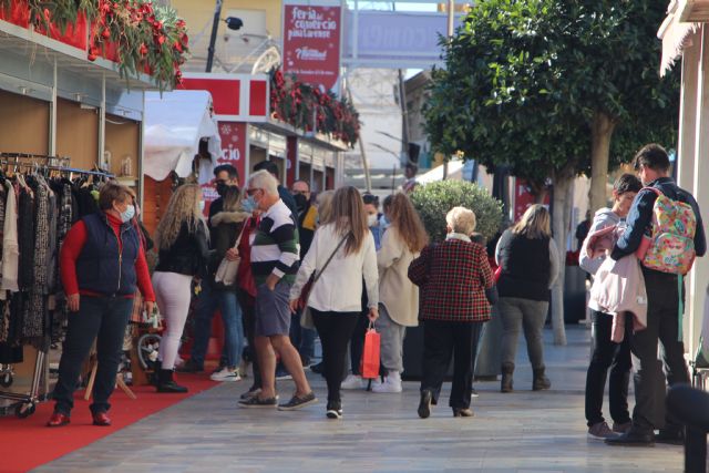 Se inaugura la Feria del Comercio pinantarense con 20 casetas para realizar las compras navideñas - 2, Foto 2