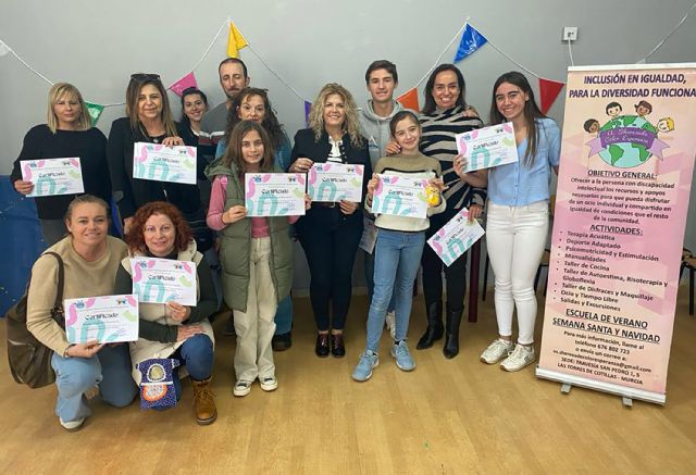 La asociación Sherezade Color Esperanza celebra el día de las personas con discapacidad con un curso de lenguaje de signos - 2, Foto 2