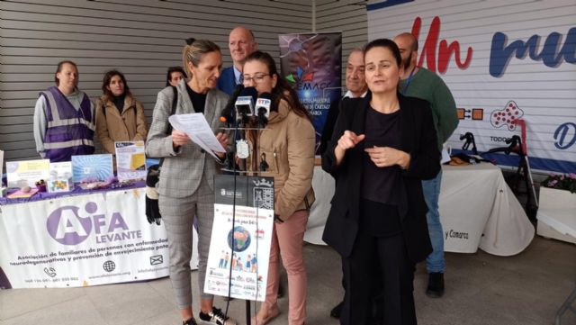 Feria de stands y lectura del manifiesto por el día internacional de las personas con discapacidad - 2, Foto 2