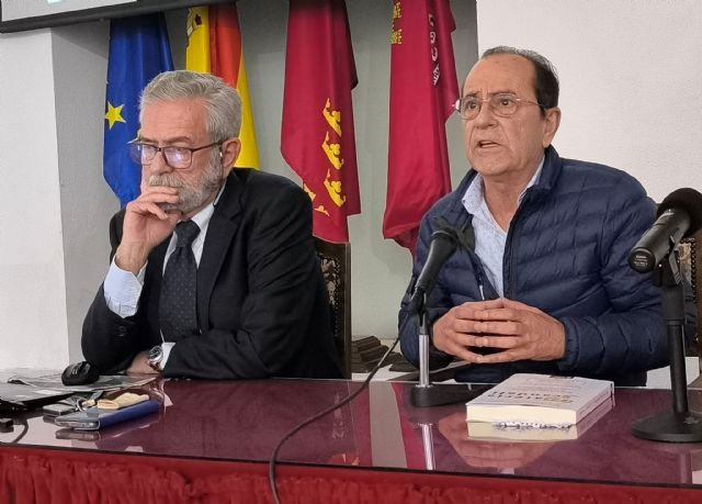 Iván Negueruela descubre la ´carta papal´ que demuestra que el traslado del Obispo de Cartagena a la ciudad de Murcia fue ilegal - 4, Foto 4