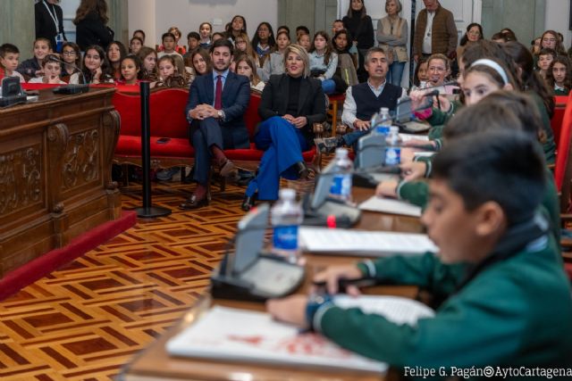 El Ayuntamiento celebra este jueves un pleno infantil por la Constitución - 1, Foto 1