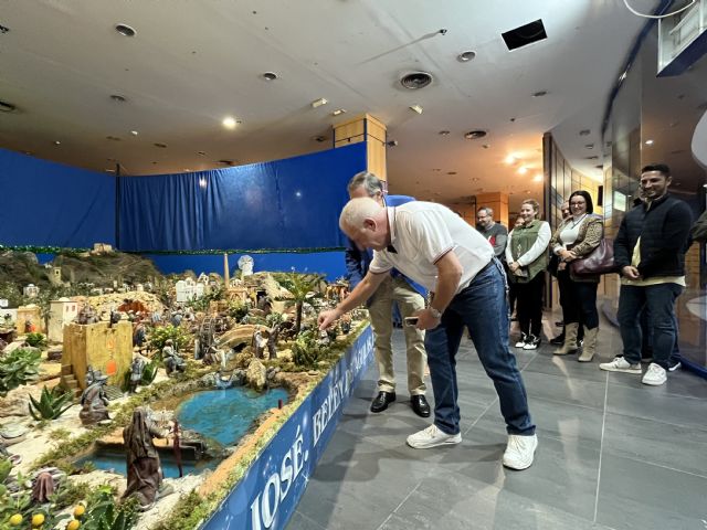El Belén municipal 2024 abre sus puertas en el Centro Comercial Águilas Plaza - 1, Foto 1