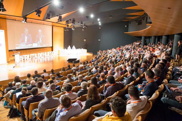 Murcia volverá a reunir al sector en el VI Congreso Nacional de Fruta de Hueso - 1, Foto 1