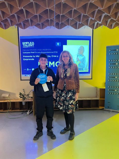 Álvaro Sánchez (Key Health App), Adrián López (Cognify) y Mariana Saavedra (Nexus – Escuela Editorial) ganan el Concurso Emplea Talent Murcia-Demo Day 2025 - 2, Foto 2