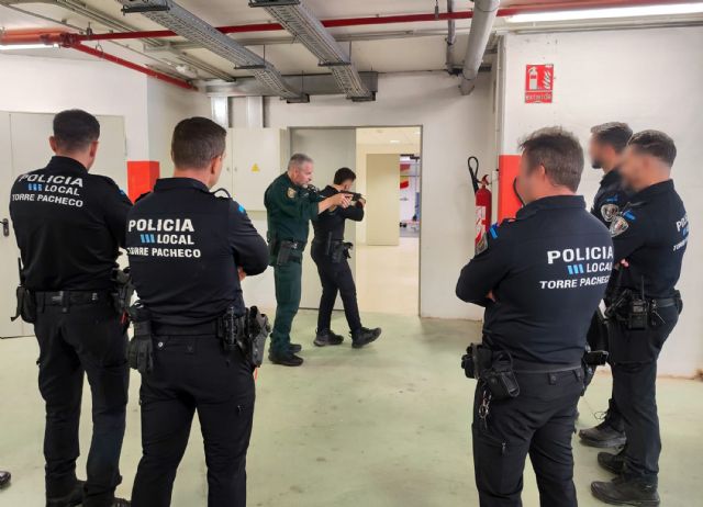 La Guardia Civil lleva a cabo unas jornadas de intervención policial a la Policía Local de Torre Pacheco - 5, Foto 5