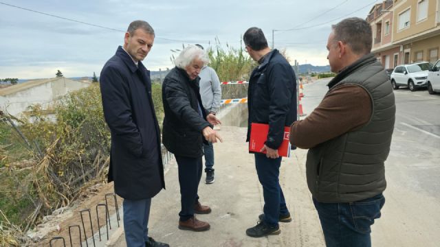El Ayuntamiento destina más de 115.000€ para la renovación de cimbrado y acera en la calle Mayor de El Esparragal - 5, Foto 5