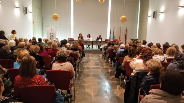 El Ayuntamiento de Murcia celebra el III Encuentro Cen-tros de la Mujer en Red para fortalecer el tejido asociativo femenino - 2, Foto 2