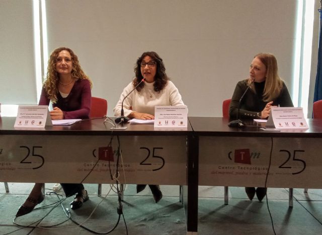 El Ayuntamiento de Murcia celebra el III Encuentro Cen-tros de la Mujer en Red para fortalecer el tejido asociativo femenino - 3, Foto 3