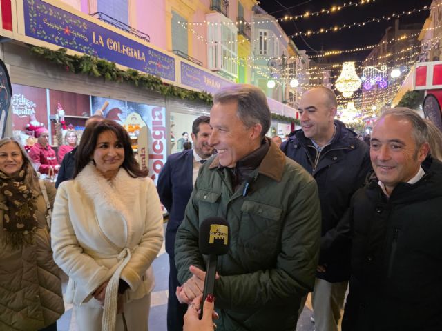 Fulgencio Gil: Este Mercadillo Navideño representa una inyección de ilusión, vida y actividad económica para Lorca y para decenas de pequeños comercios - 2, Foto 2