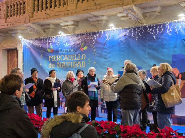 Fulgencio Gil: Este Mercadillo Navideño representa una inyección de ilusión, vida y actividad económica para Lorca y para decenas de pequeños comercios - 5, Foto 5