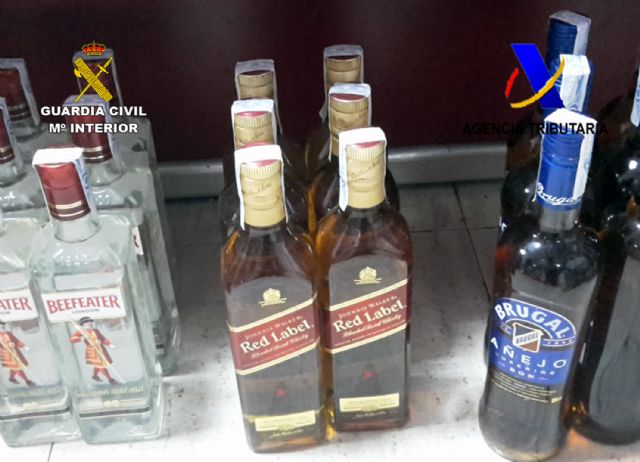 La Guardia Civil investiga a una empresa que distribuía bebidas alcohólicas manipuladas - 3, Foto 3