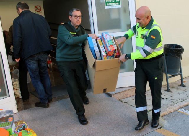 La Guardia Civil ha desarrollado una campaña solidaria en favor de Cáritas - 3, Foto 3