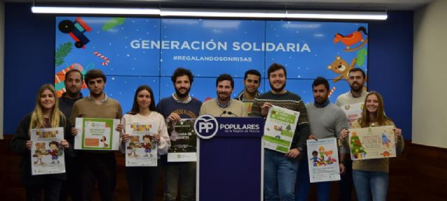 Casi 3.000 juguetes y 900 kilos de comida recauda la campaña de Navidad de NNGG, Foto 1