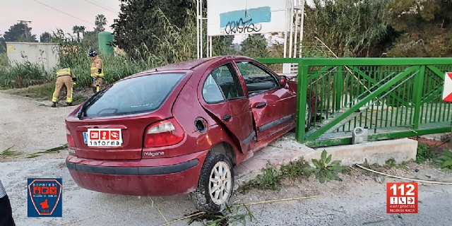 Herido en accidente de tráfico con atrapados en Molina de Segura. - 1, Foto 1