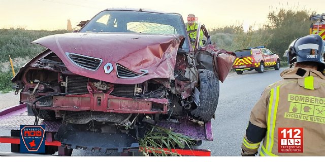 Herido en accidente de tráfico con atrapados en Molina de Segura. - 2, Foto 2