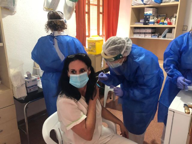 Vacunación frente a la Covid-19 en la Residencia de Prometeo - 3, Foto 3