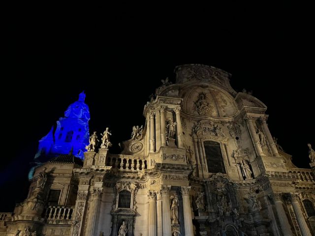 La Torre de la Catedral de Murcia se ilumina en la Navidad del 500 aniversario de su construcción - 1, Foto 1