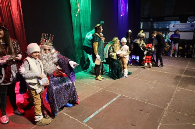 Miles de niños volvieron a presenciar una de las cabalgatas de Reyes Magos más espectacular de los últimos tiempos - 3, Foto 3