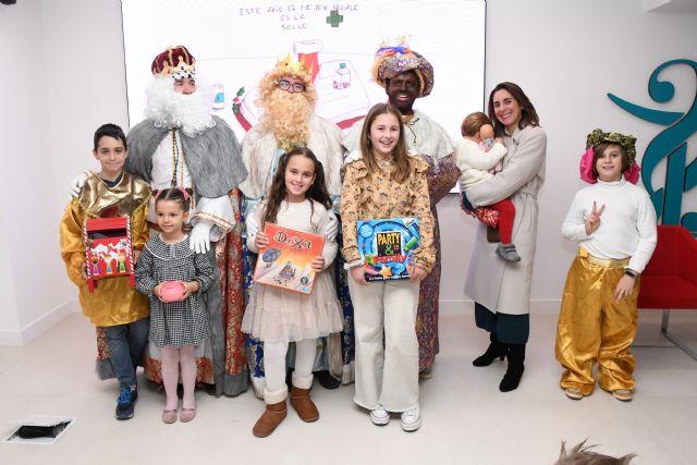 Los Reyes Magos traen magia y alegría al Colegio de Farmacéuticos de la Región de Murcia - 1, Foto 1