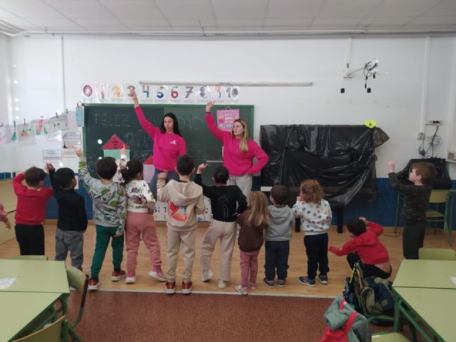 El Ayuntamiento de Los Alcázares consolida la Escuela de Navidad como un servicio clave de corresponsabilidad familiar - 2, Foto 2