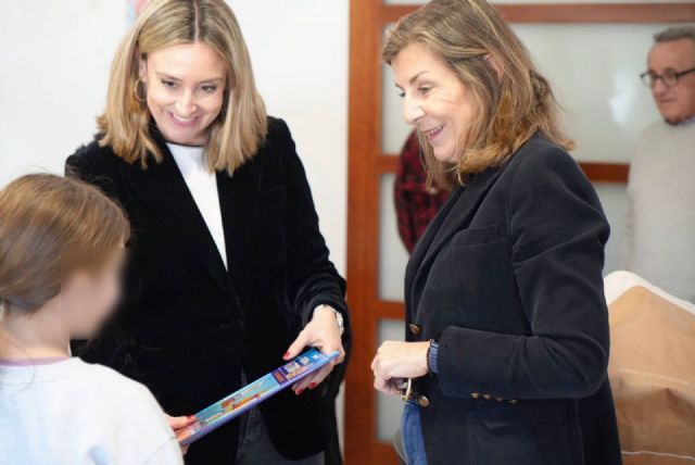 Política Social entrega los 'juguetes solidarios' de la Orquesta Sinfónica de la Región a los ni&ntilde;os y ni&ntilde;as de los hogares de protección - 2, Foto 2