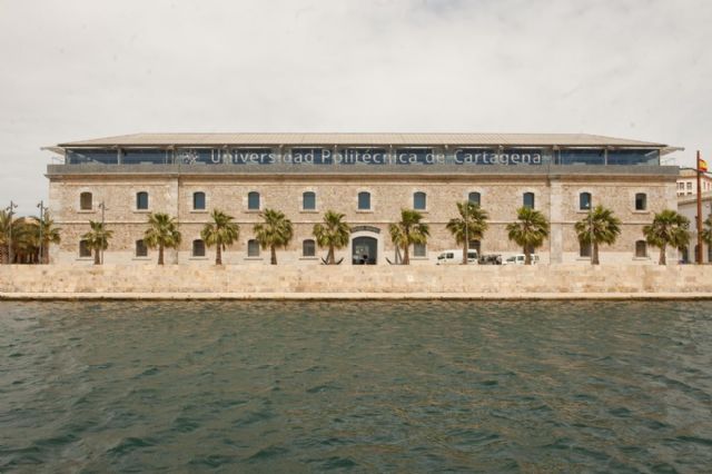 El alcalde muestra el apoyo del Ayuntamiento a la implantación del grado de Turismo en la UPCT - 1, Foto 1