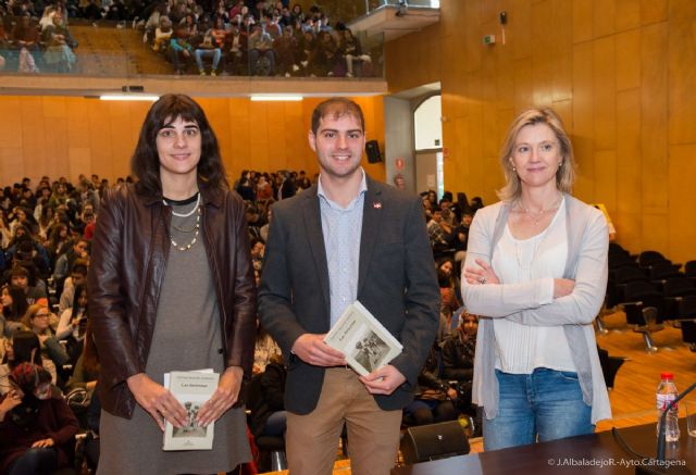 El Mandarache acerca a los jóvenes el realismo mágico de una aldea gallega - 2, Foto 2