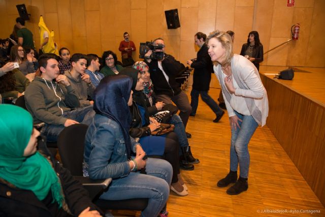 El Mandarache acerca a los jóvenes el realismo mágico de una aldea gallega - 4, Foto 4