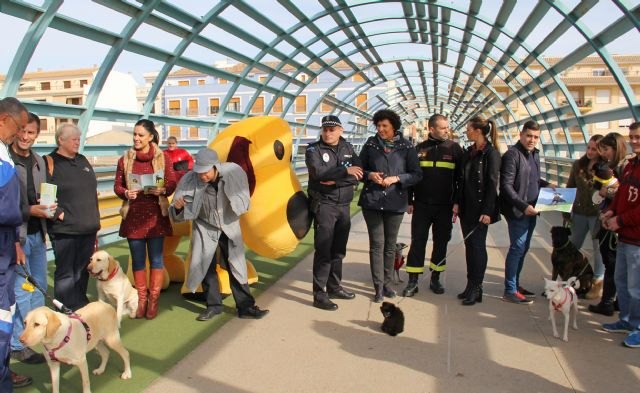 Puerto Lumbreras presenta una campaña para mantener las calles y los parques limpios de excrementos de mascotas. - 1, Foto 1
