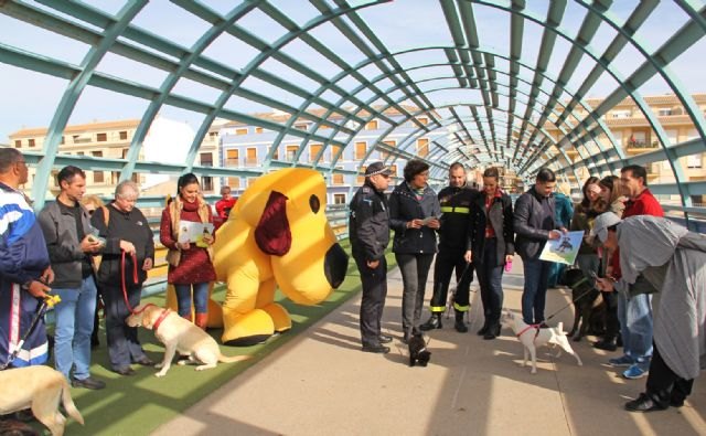 Puerto Lumbreras presenta una campaña para mantener las calles y los parques limpios de excrementos de mascotas. - 2, Foto 2