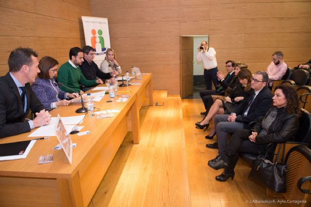 La Tarjeta Vip de asociados de la FAPA ofrecerá hasta un 20% de descuento en pequeños comercios - 3, Foto 3