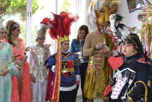 Los personajes del Carnaval reciben sus armas en el Centro Ocupacional Urci - 3, Foto 3