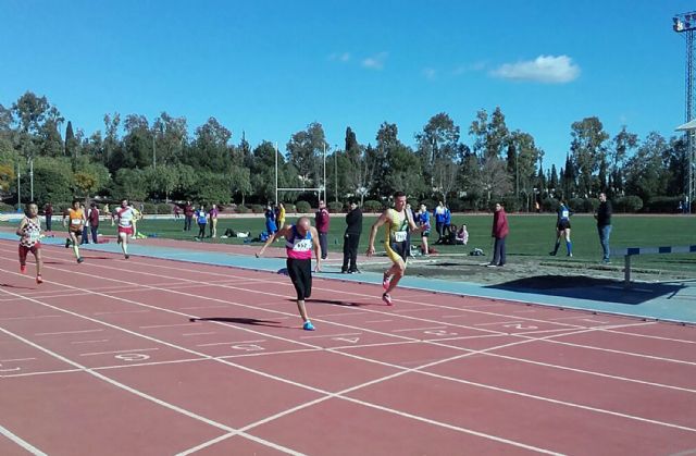 El atleta Ángel Salinas vuelve a hacerse con la triple corona en el Regional de veteranos - 1, Foto 1