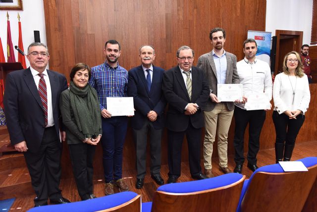 Premiada la investigación de la UPCT que define cuándo aplicar el riego deficitario en cerezos - 1, Foto 1