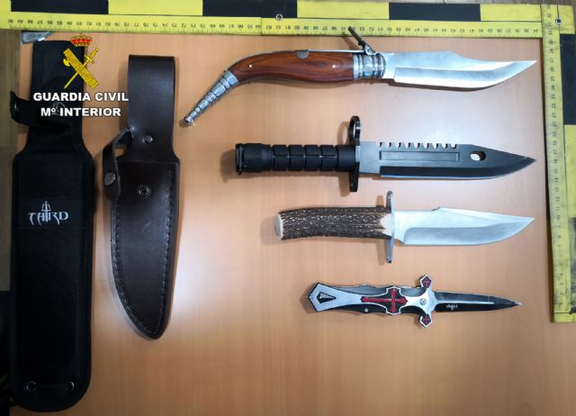 La Guardia Civil desmantela un punto de producción y distribución de marihuana en Murcia - 1, Foto 1