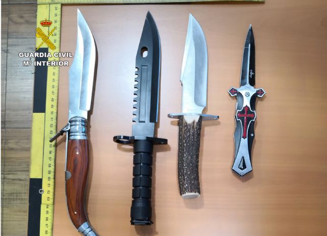 La Guardia Civil desmantela un punto de producción y distribución de marihuana en Murcia - 2, Foto 2