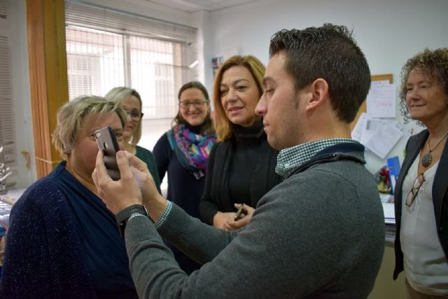 Desarrollan una aplicación móvil para localizar comercios accesibles en Murcia - 1, Foto 1