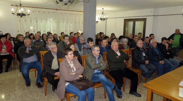 Más de un centenar de vecinos del barrio de Extremadura inicia los encuentros vecinales, comunicando al Ayuntamiento sus propuestas de mejora - 2, Foto 2
