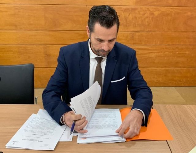 La Comisión de Vigilancia de la Contratación revisará los posibles incumplimientos del contrato del servicio de grúa municipal - 1, Foto 1