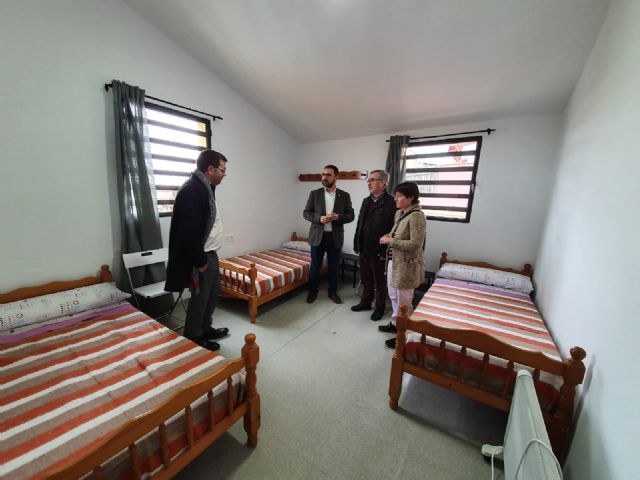 Abre sus puertas el nuevo albergue de transeúntes ubicado en un inmueble municipal de la calle Marmolico, del barrio de San Pedro - 1, Foto 1
