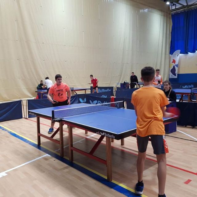 Los colegios La Milagrosa y Santiago participaron en la Jornada Regional Zona Sur de Tenis de Mesa de Deporte Escolar, celebrada en Los Narejos, Foto 6