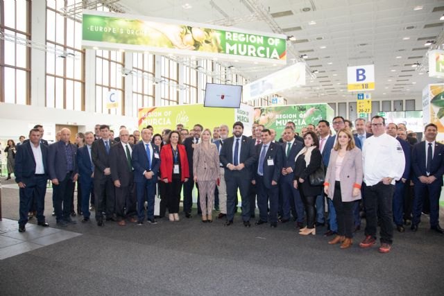 López Miras: “La Región de Murcia vuelve a batir récord de exportaciones de frutas y hortalizas con más de 2.800 millones de euros” - 2, Foto 2