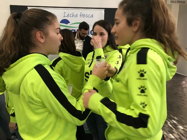 Presentación de El Barranquillo como Patrocinador Equipo Filial Segunda División El Barranquillo Roldán STV - 2, Foto 2