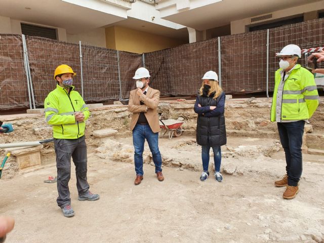 El Ayuntamiento de Lorca inicia la excavación del Claustro de Santo Domingo para la puesta en valor de los hallazgos arqueológicos encontrados en la zona - 1, Foto 1