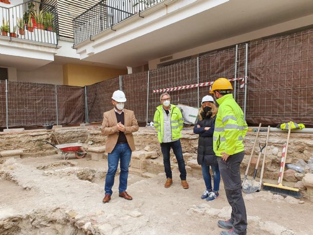 El Ayuntamiento de Lorca inicia la excavación del Claustro de Santo Domingo para la puesta en valor de los hallazgos arqueológicos encontrados en la zona - 2, Foto 2