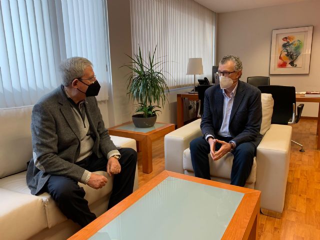 El consejero de Salud se reúne con la Federación de Salud Mental de la Región de Murcia y con la Asociación Española contra el Cáncer - 1, Foto 1