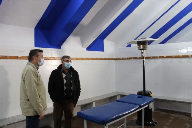 El Ayuntamiento lleva a cabo trabajos de mejora en los vestuarios del Pabellón Carlos García, Miguel Hernández y del Polideportivo La Hoya - 2, Foto 2