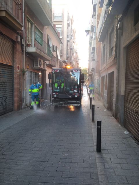 El Ayuntamiento mejora la limpieza del casco urbano gracias a la reestructuración del servicio - 1, Foto 1