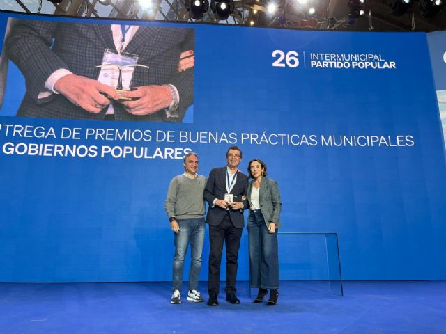 Feijóo premia los 12 proyectos estratégicos que ha presentado José Ballesta para Murcia - 1, Foto 1